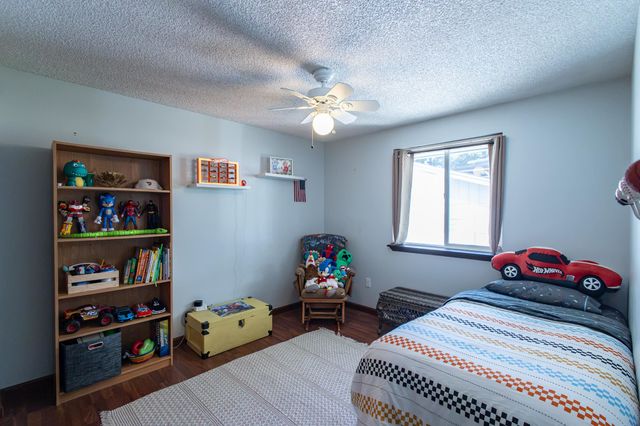 8319 N N Wilding Dr, Spokane, WA 99208