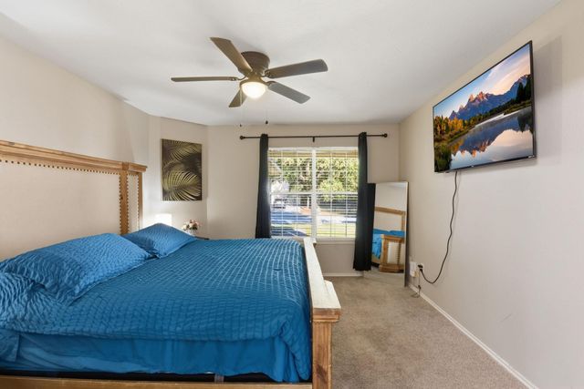 9519 Maple Green Lane, Houston, TX 77044