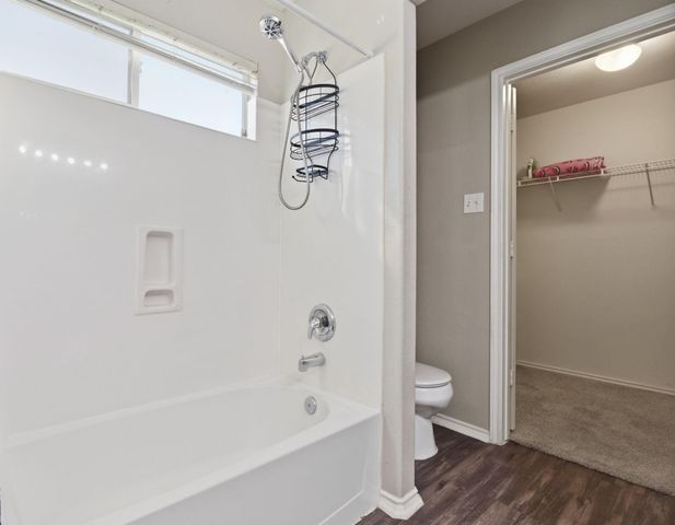 9519 Maple Green Lane, Houston, TX 77044