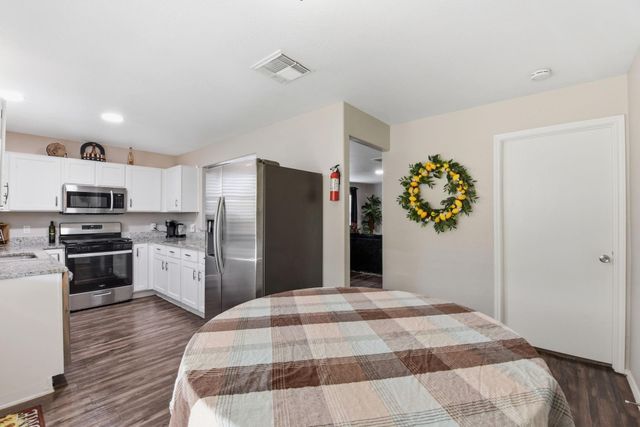 9519 Maple Green Lane, Houston, TX 77044