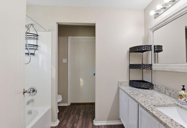 9519 Maple Green Lane, Houston, TX 77044