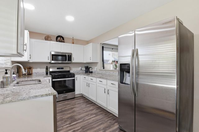 9519 Maple Green Lane, Houston, TX 77044