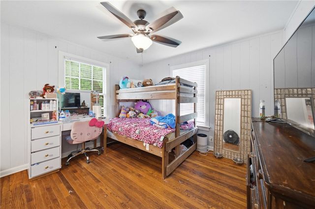 3006 First St, Bryan, TX 77801