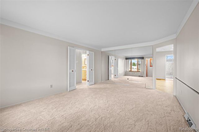 7479 Carrousel Boulevard, Westland, MI 48185