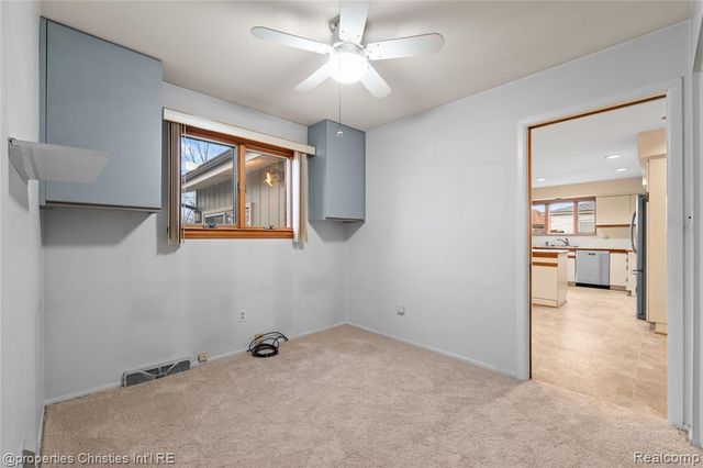 7479 Carrousel Boulevard, Westland, MI 48185