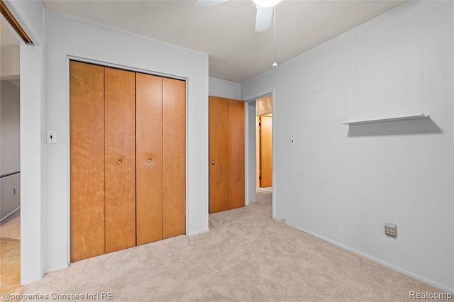 7479 Carrousel Boulevard, Westland, MI 48185