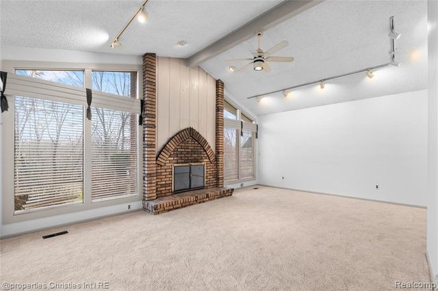 7479 Carrousel Boulevard, Westland, MI 48185