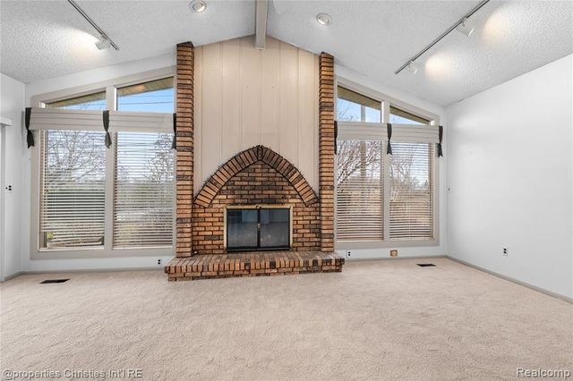 7479 Carrousel Boulevard, Westland, MI 48185