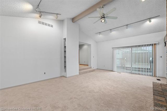 7479 Carrousel Boulevard, Westland, MI 48185