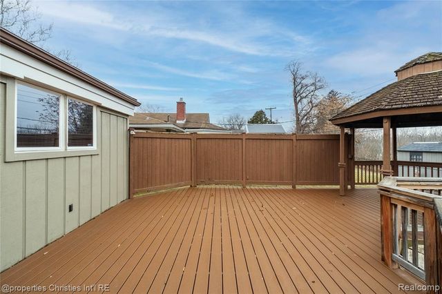 7479 Carrousel Boulevard, Westland, MI 48185