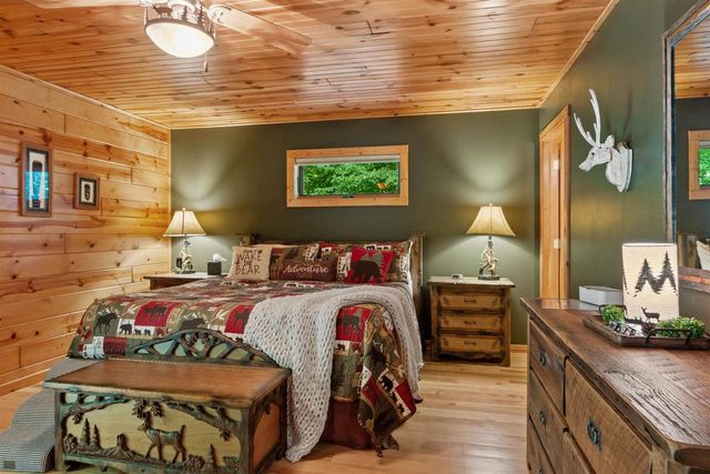 1860 Badger Court, Arkdale, WI 54613