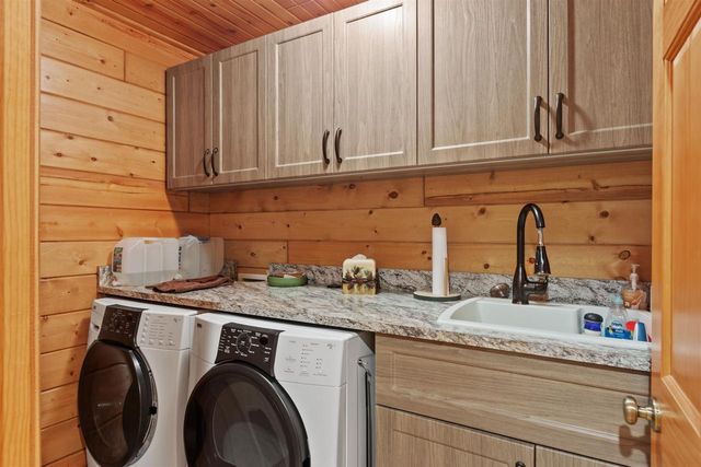 1860 Badger Court, Arkdale, WI 54613