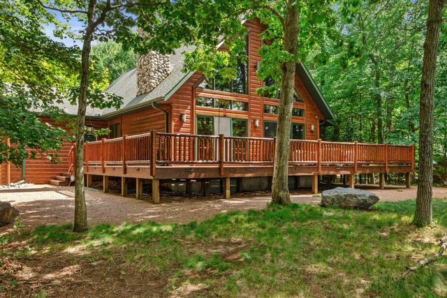 1860 Badger Court, Arkdale, WI 54613