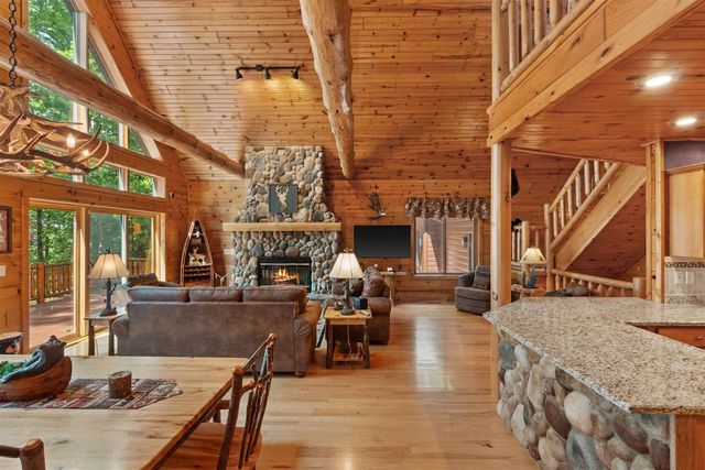 1860 Badger Court, Arkdale, WI 54613