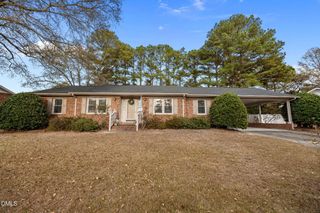 211 Marlowe Drive, Dunn, NC 28334