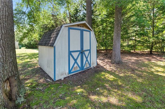 103 Sadler Ave, Colonial Heights, VA 23834