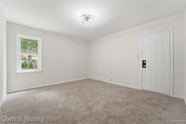 15490 Warwick Street, Detroit, MI 48223