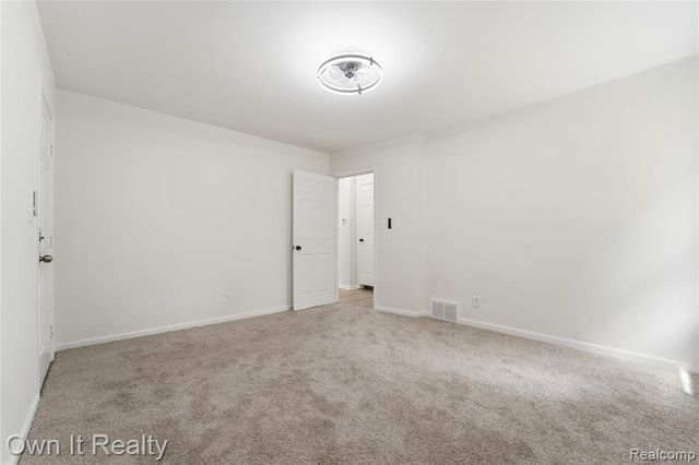 15490 Warwick Street, Detroit, MI 48223