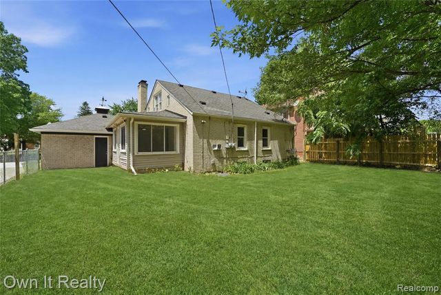 15490 Warwick Street, Detroit, MI 48223