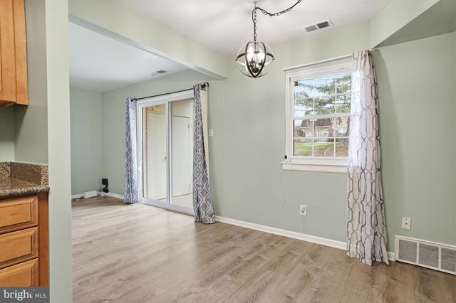 24 KEARNEY DR, North Wales, PA 19454