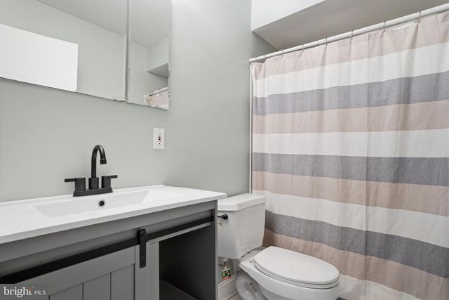 24 KEARNEY DR, North Wales, PA 19454