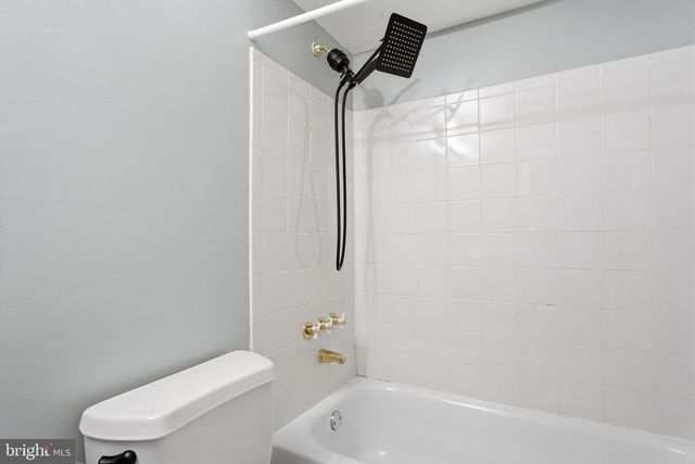 24 KEARNEY DR, North Wales, PA 19454