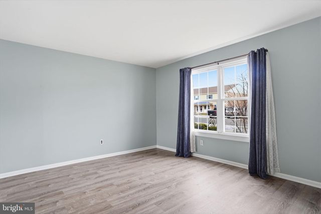 24 KEARNEY DR, North Wales, PA 19454