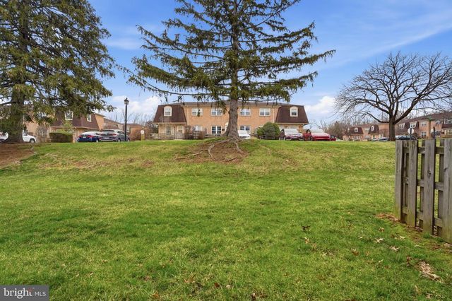 24 KEARNEY DR, North Wales, PA 19454