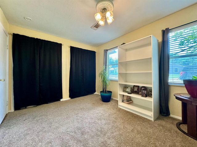 1319 W Morgan Street, Denison, TX 75020