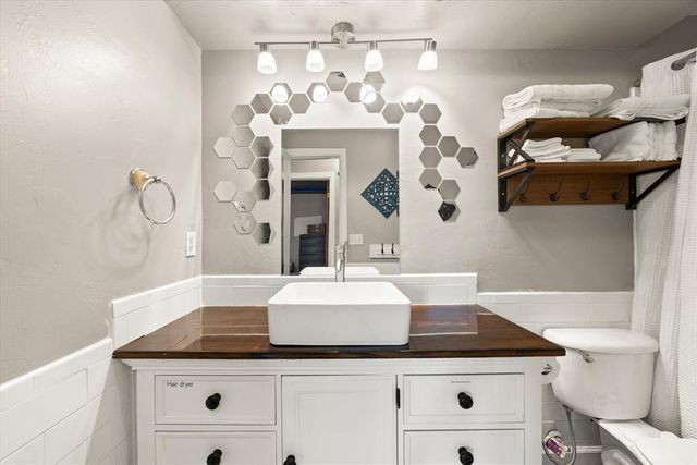 2220 Crosstrails, Edmond, OK 73003