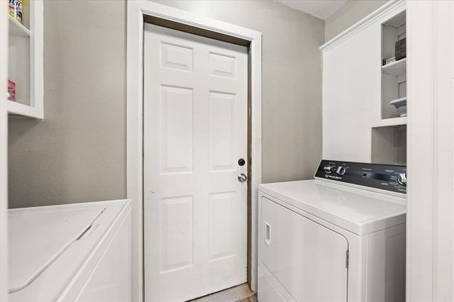 2220 Crosstrails, Edmond, OK 73003