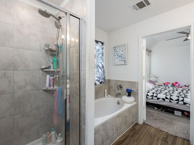 210 Escondido CIR, San Marcos, TX 78666