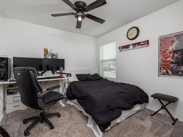 210 Escondido CIR, San Marcos, TX 78666