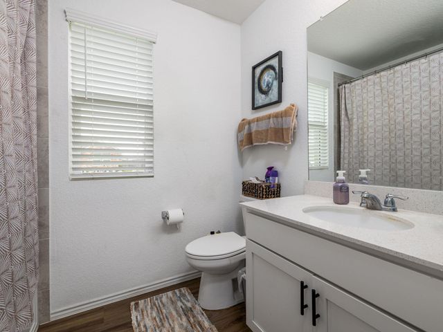 210 Escondido CIR, San Marcos, TX 78666