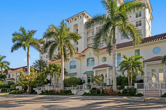 1325 SNELL ISLE BOULEVARD NE 709, St Petersburg, FL 33704