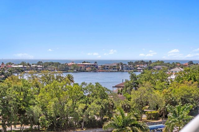 1325 SNELL ISLE BOULEVARD NE 709, St Petersburg, FL 33704