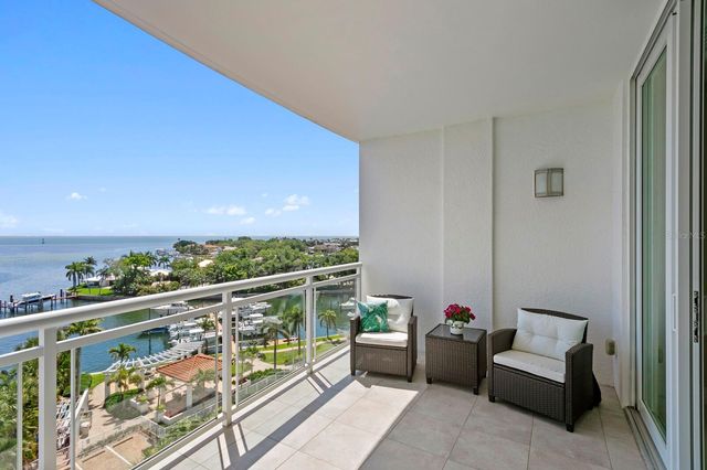 1325 SNELL ISLE BOULEVARD NE 709, St Petersburg, FL 33704