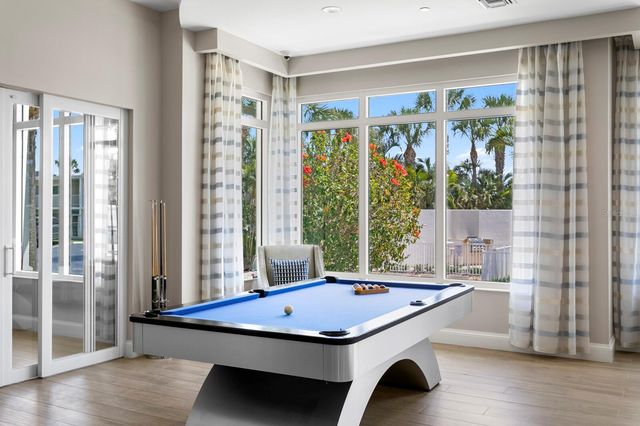 1325 SNELL ISLE BOULEVARD NE 709, St Petersburg, FL 33704