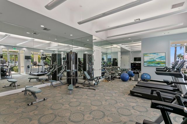 1325 SNELL ISLE BOULEVARD NE 709, St Petersburg, FL 33704