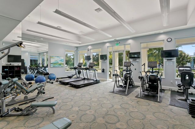 1325 SNELL ISLE BOULEVARD NE 709, St Petersburg, FL 33704