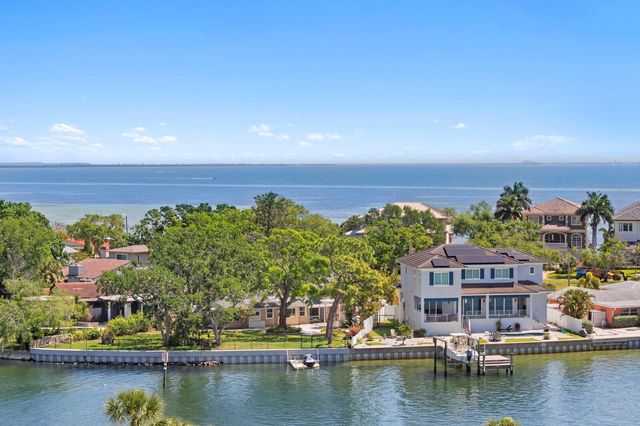 1325 SNELL ISLE BOULEVARD NE 709, St Petersburg, FL 33704