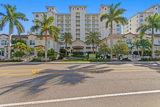 1325 SNELL ISLE BOULEVARD NE 709, St Petersburg, FL 33704