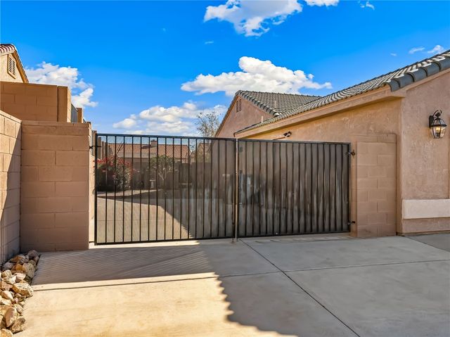 2464 N Ridge Avenue, Bullhead City, AZ 86429