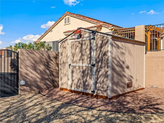 2464 N Ridge Avenue, Bullhead City, AZ 86429