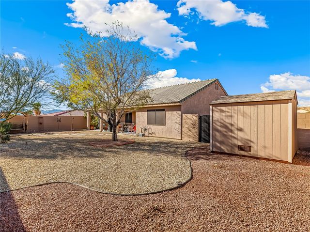 2464 N Ridge Avenue, Bullhead City, AZ 86429