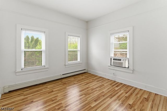 129 Duer St, North Plainfield Boro, NJ 07060