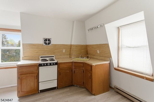 129 Duer St, North Plainfield Boro, NJ 07060