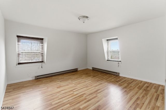129 Duer St, North Plainfield Boro, NJ 07060