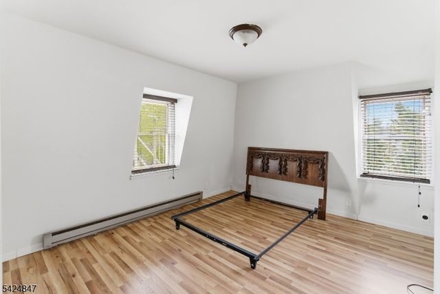 129 Duer St, North Plainfield Boro, NJ 07060