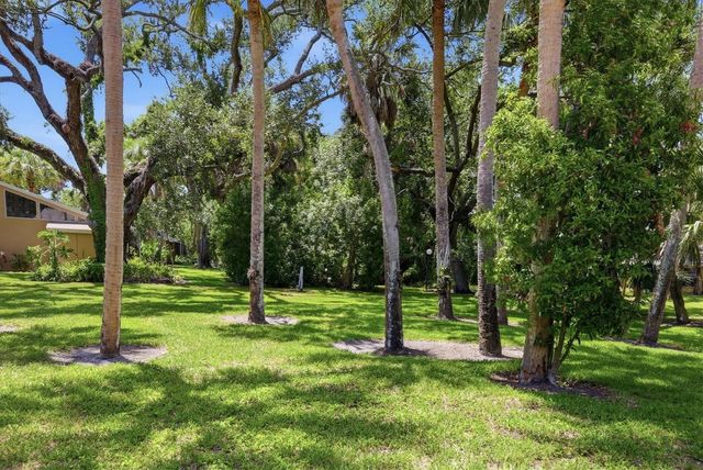 5063 VILLAGE GARDENS DRIVE 9, Sarasota, FL 34234
